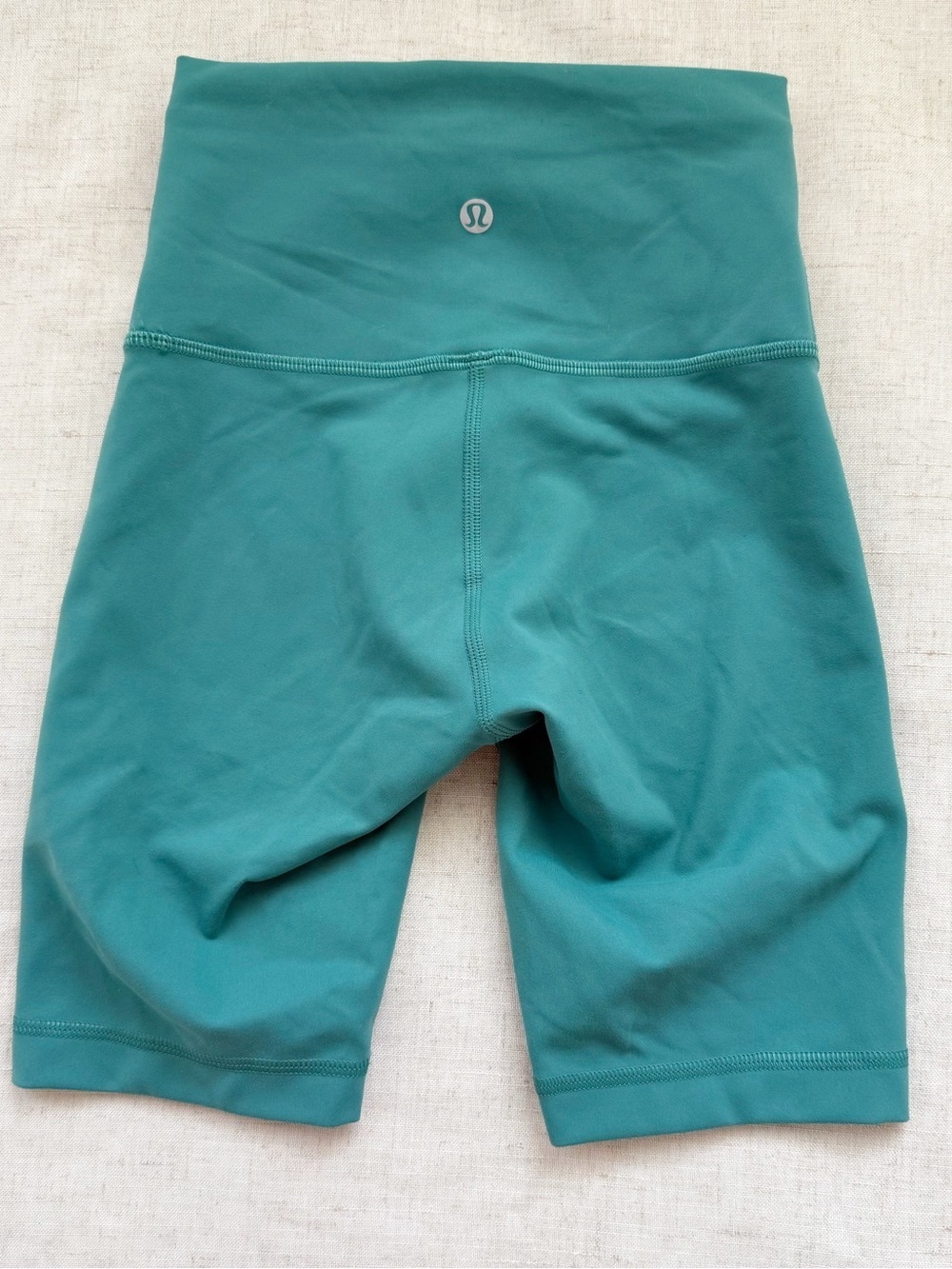 Lululemon Wunder train high rise shorts 8”